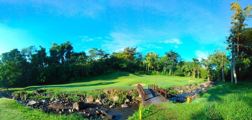 Finna Golf & Country Club Prigen Экстерьер фото