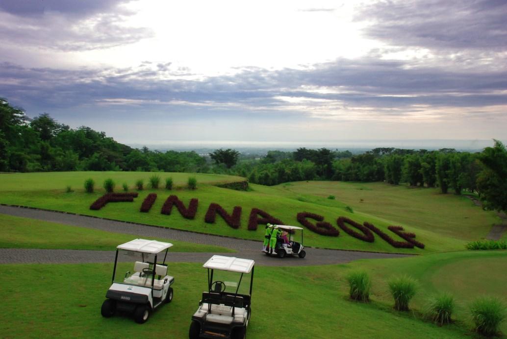 Finna Golf & Country Club Prigen Экстерьер фото